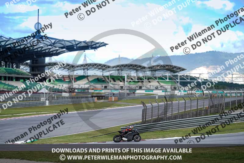 Sepang;event digital images;motorbikes;no limits;peter wileman photography;trackday;trackday digital images